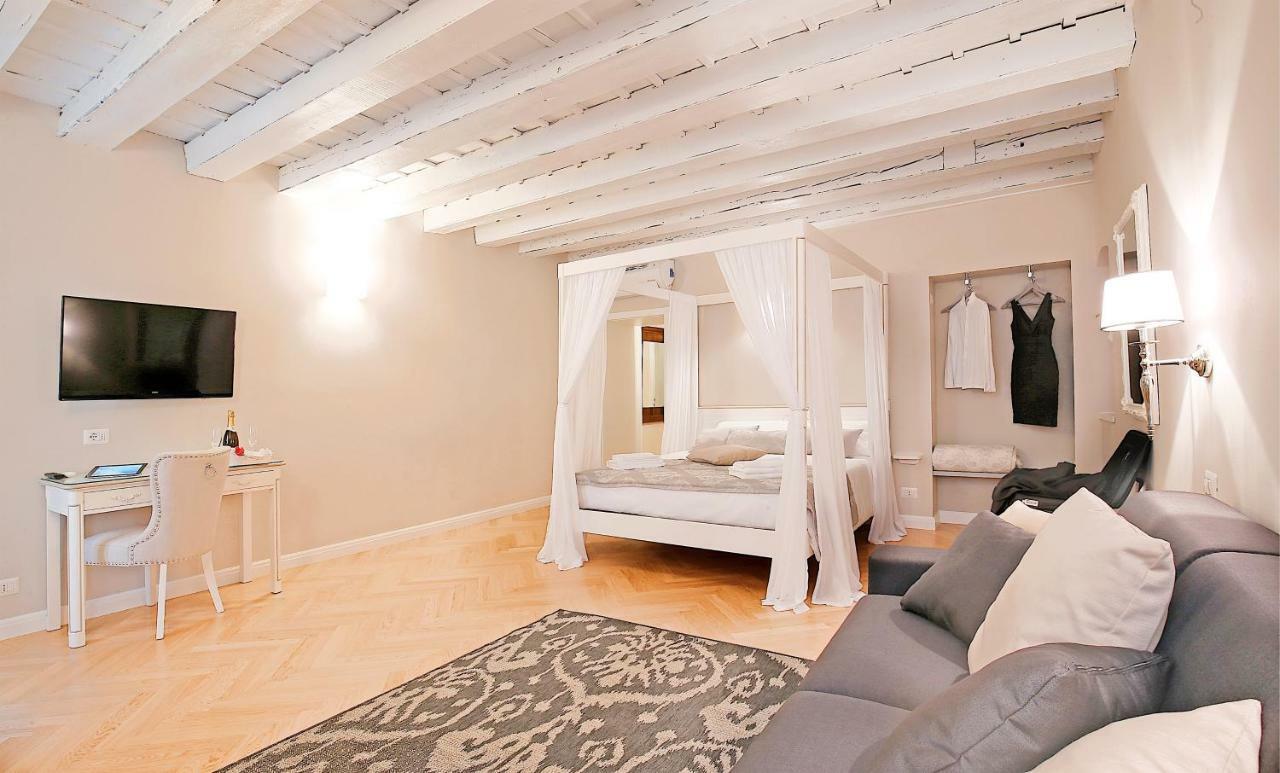 Boutique Apartments ヴェローナ エクステリア 写真
